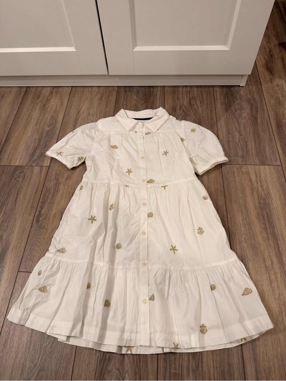 Vineyard Vines White Dress with Gold Embroidered Seashells